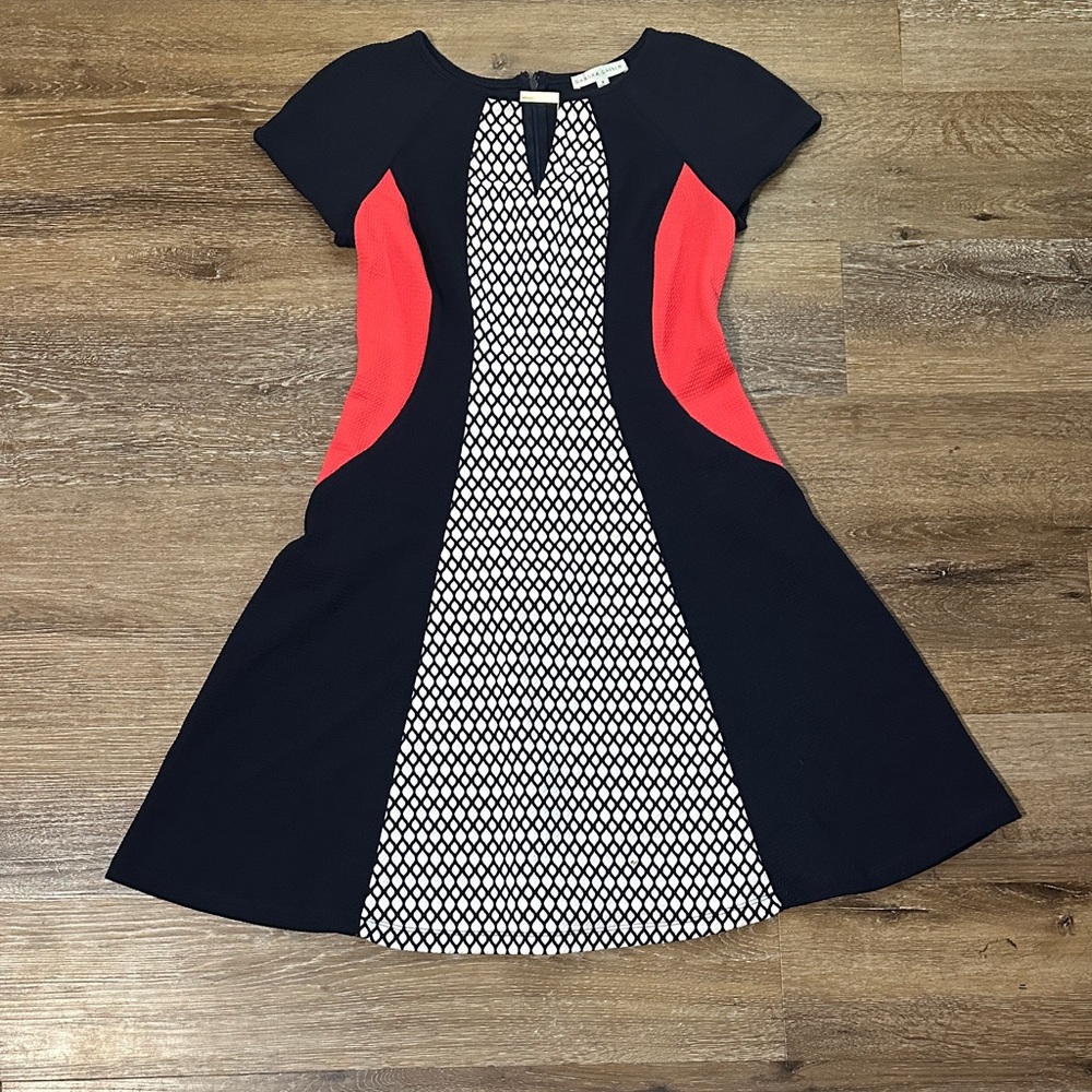 Stylish Blue and Coral Dress with Patterned Center